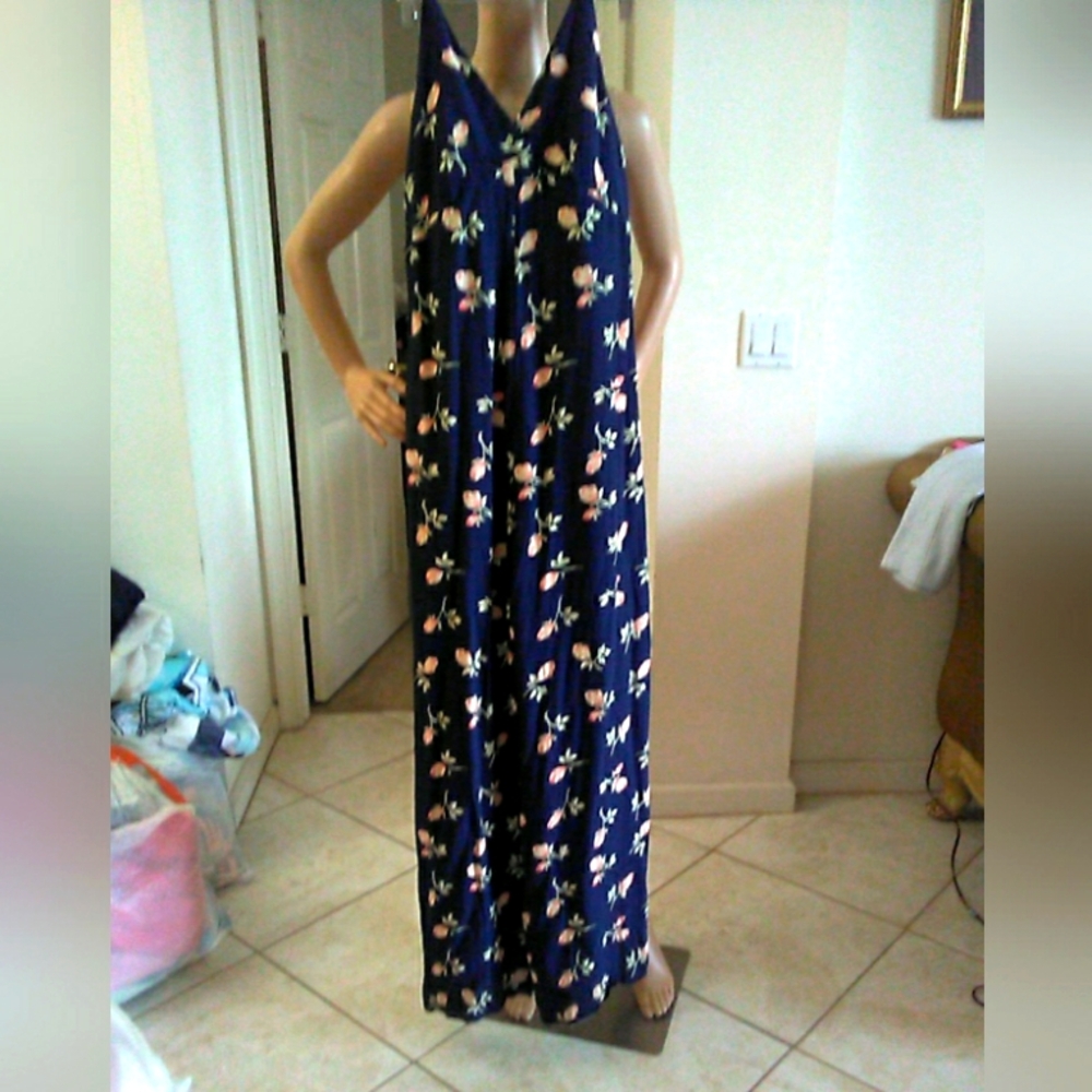 PRETTY JUMPSUIT BY KIMCHI BLUE (URBAN OUTFITTER) SZ 8 BLUE W PINK ROSES WIDE LEG